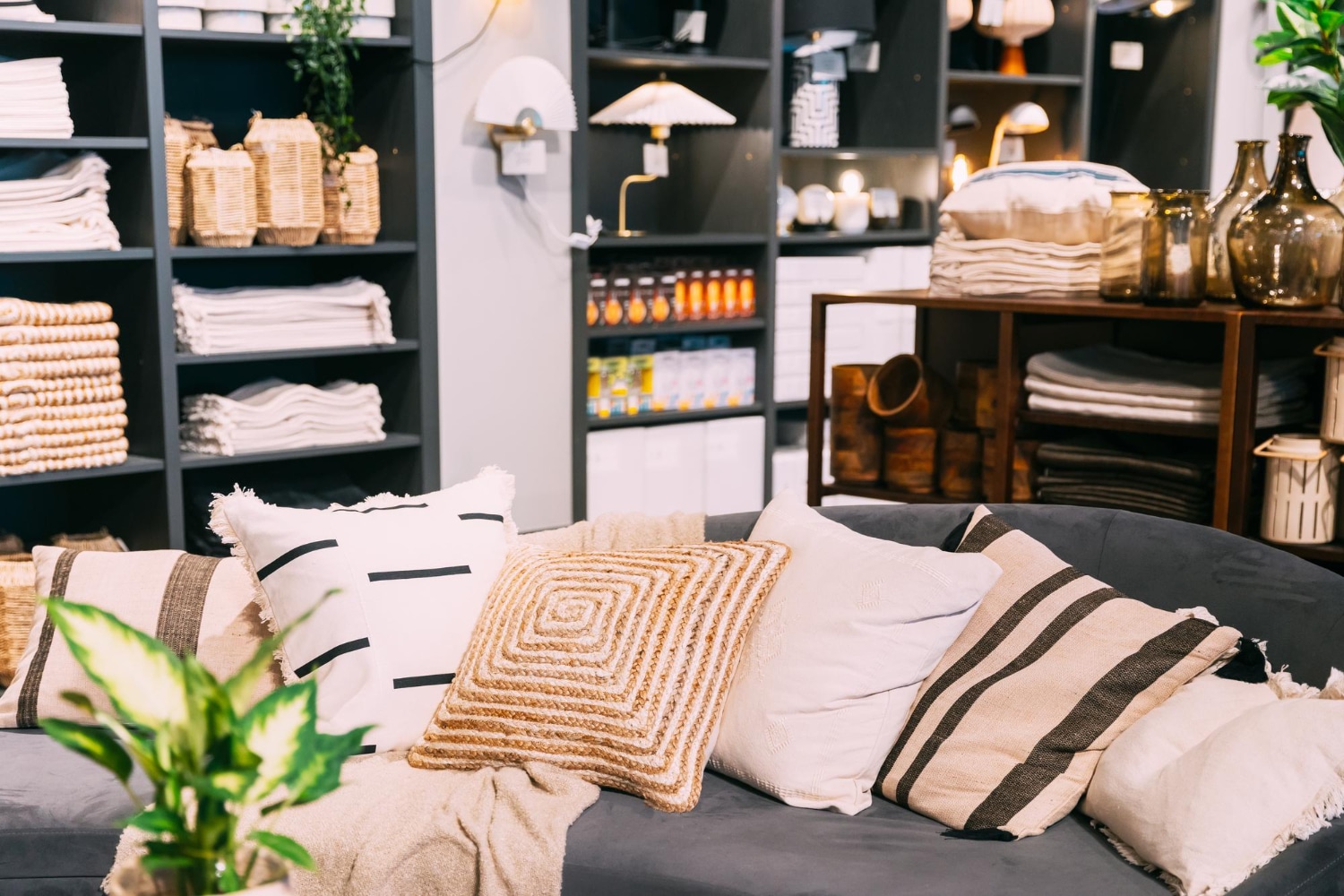 home goods retail store
